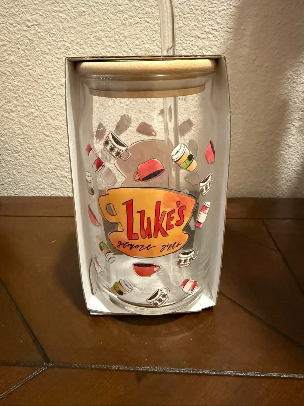 Gilmore Girls- ‘Luke's’ 16 oz Glass Tumbler ft Multi-Cup Accents w/ lid & straw